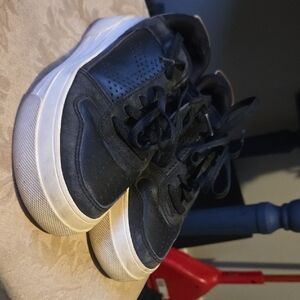 Le Tigre Black Kids Lace-Up Sneakers with White Platform